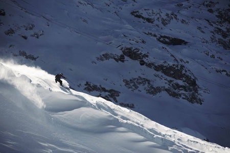 LIVE FRA SVEITS: På ukas podkast rapporterer Asbjørn Eggebø Næss live fra Engelberg. Foto: Bård Basberg LIVE FRA SVEITS: På ukas podkast rapporterer Asbjørn Eggebø Næss live fra Engelberg. Foto: Bård Basberg