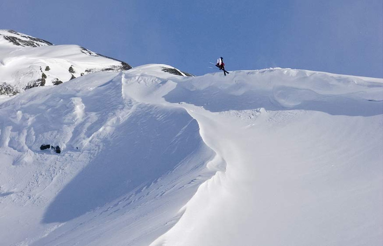 EKS-STJERNE: Jørgen Willumsen var skistjerne, men hans andre skade i samme kne i 2008 satte fart på karrieren som kunstner. I mai stiller han ut i Oslo. EKS-STJERNE: Jørgen Willumsen var skistjerne, men hans andre skade i samme kne i 2008 satte fart på karrieren som kunstner. I mai stiller han ut i Oslo.