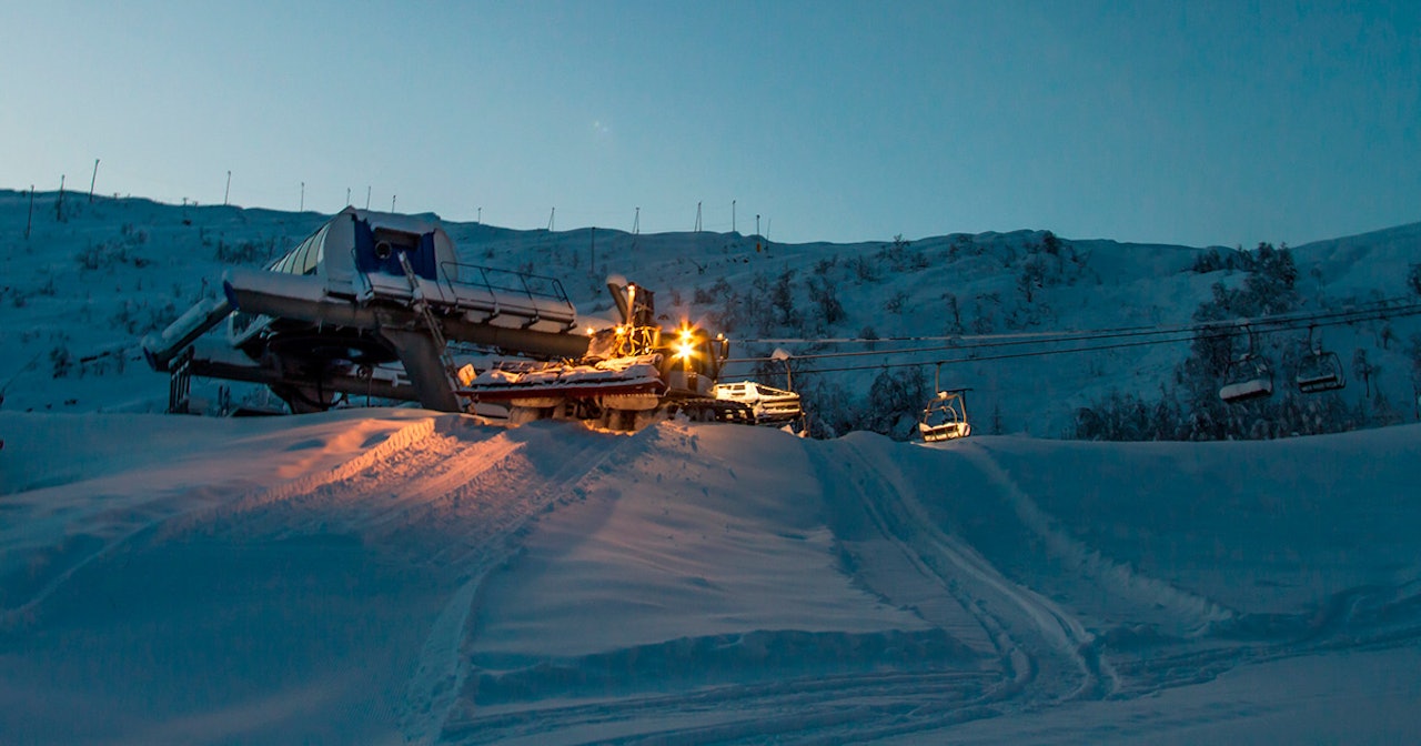 PUDDERÅPENT: Med snødump i Eikedalen måtte de åpne for en kveld. Foto: Jan Petter Svendal PUDDERÅPENT: Med snødump i Eikedalen måtte de åpne for en kveld. Foto: Jan Petter Svendal