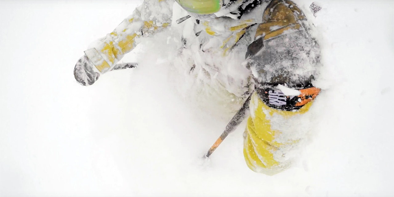 PUDDER: Se filmen som gir verden pudderfeber. Foto: Skjermdump PUDDER: Se filmen som gir verden pudderfeber. Foto: Skjermdump