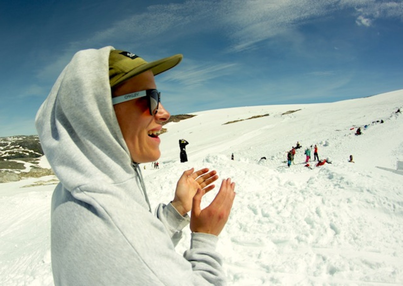 SÅ GLAD! Blir Sig Tveit når han er på Fonna. SÅ GLAD! Blir Sig Tveit når han er på Fonna.