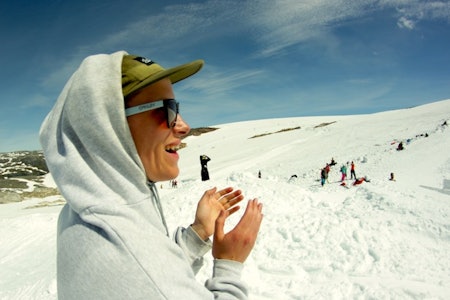 SÅ GLAD! Blir Sig Tveit når han er på Fonna. SÅ GLAD! Blir Sig Tveit når han er på Fonna.
