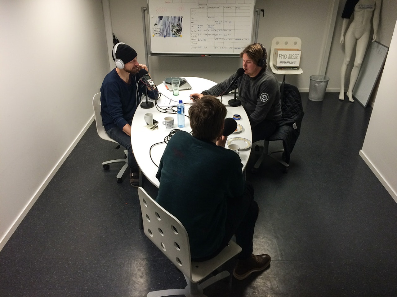 FENOMENET FILIP CHRISTENSEN: Denne uka har vi besøk av Filip Christensen i Fri Flyt Podkast-studio. Foto: Christian Nerdrum FENOMENET FILIP CHRISTENSEN: Denne uka har vi besøk av Filip Christensen i Fri Flyt Podkast-studio. Foto: Christian Nerdrum