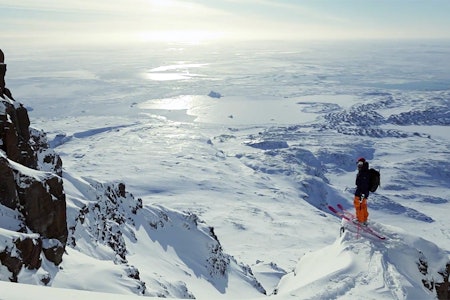 GRØNLAND: Frikjører Ane Enderud viser frem Disco. Foto: Nikolai Schirmer / Skjermdump GRØNLAND: Frikjører Ane Enderud viser frem Disco. Foto: Nikolai Schirmer / Skjermdump