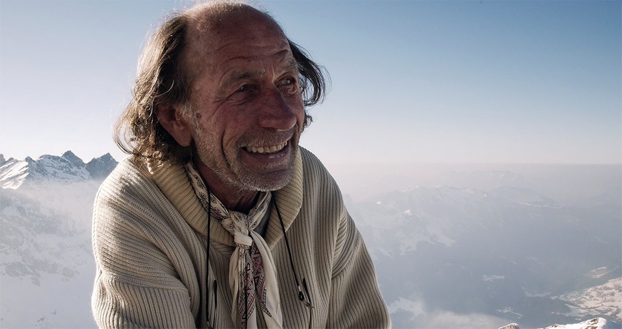 SNOWFLAKE: Dette snøfnugget av en person bør få deg til å trekke på smilebåndet. Foto: Skjermdump SNOWFLAKE: Dette snøfnugget av en person bør få deg til å trekke på smilebåndet. Foto: Skjermdump