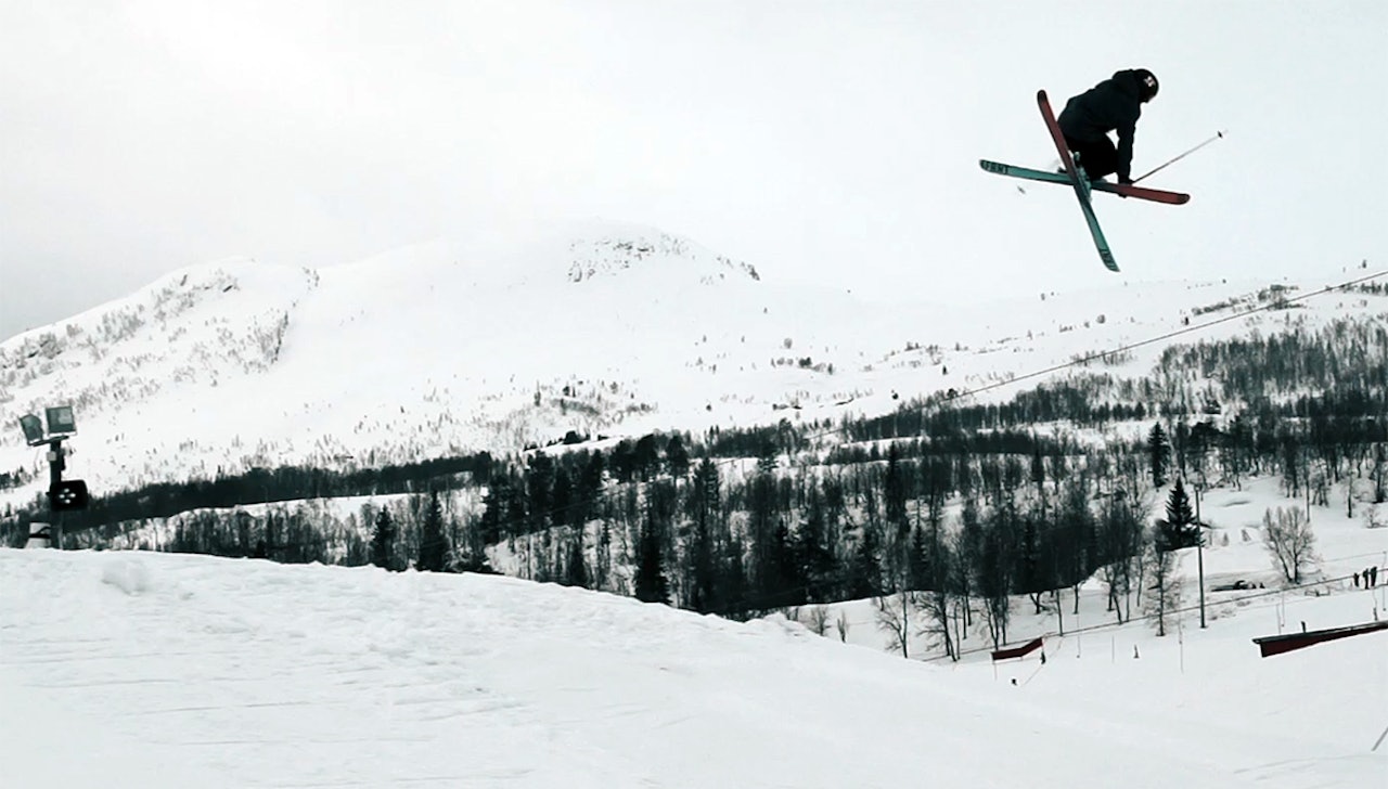 RUSTEN I LUFTEN: …Ja, dette ble verdens kleineste bildetekstinngang, men det er jo sant. Heldigvis er filmen mye bedre enn bildeteksten. RUSTEN I LUFTEN: …Ja, dette ble verdens kleineste bildetekstinngang, men det er jo sant. Heldigvis er filmen mye bedre enn bildeteksten.