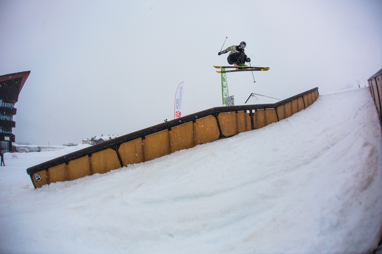 VANT RAILJAM´ EN: Felix Usterud gikk til topps i fredagens railjam under Open Klasse i Myrkdalen. Foto: Andreas Løve Storm Fausko VANT RAILJAM´ EN: Felix Usterud gikk til topps i fredagens railjam under Open Klasse i Myrkdalen. Foto: Andreas Løve Storm Fausko