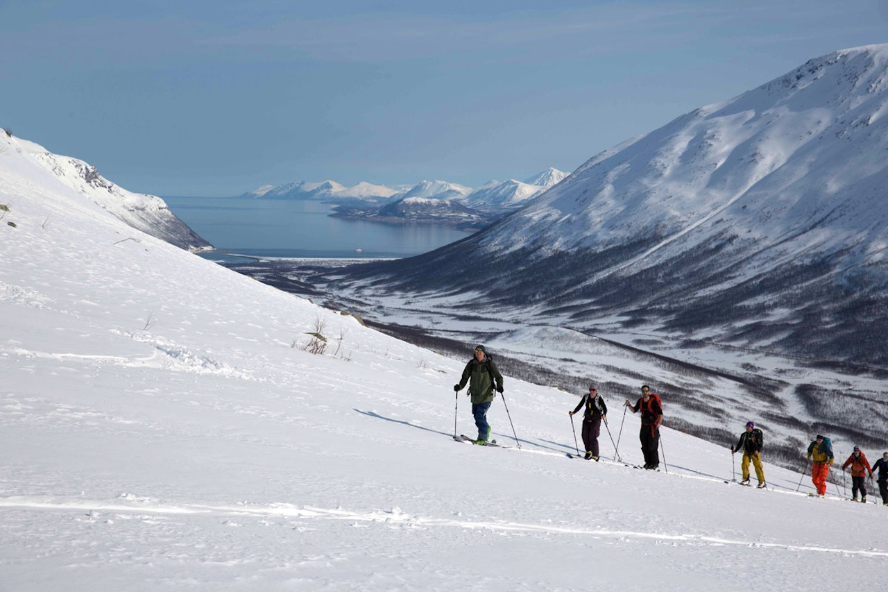 NAKKEDALEN TORSDAG: Litt av en start på årets High camp i Lyngen! Foto: Espen Kristiansen NAKKEDALEN TORSDAG: Litt av en start på årets High camp i Lyngen! Foto: Espen Kristiansen