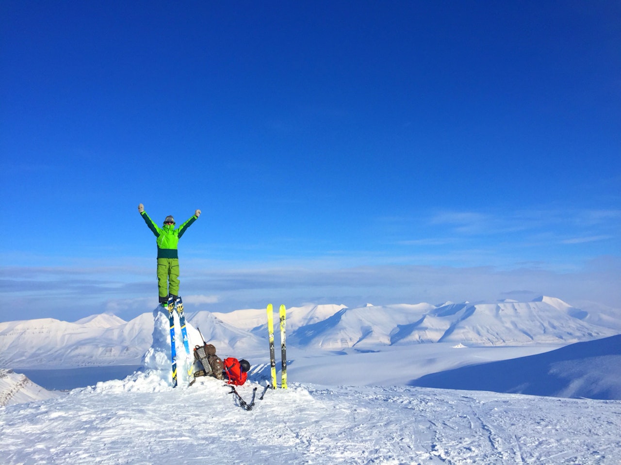 FANTASTISK: For et vårvær på Svalbard! Foto: Mirko Chiappin FANTASTISK: For et vårvær på Svalbard! Foto: Mirko Chiappin