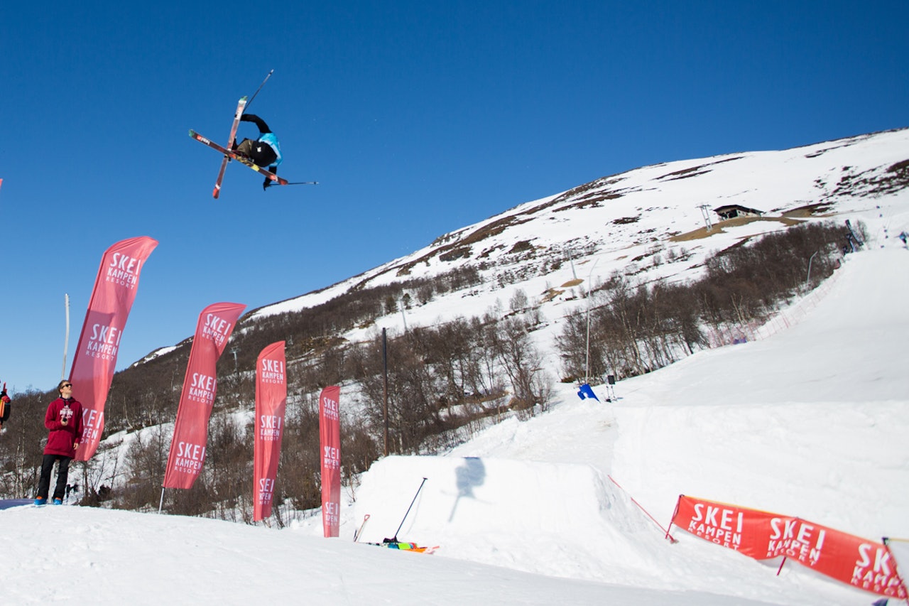 FAVORITTSTEMPEL: Martin Kvatningen er manges favoritt foran årets norgescup i big air og slopestyle. Her fra NM i fjor, hvor han ble nummer fire i big air. Foto: Tore Meirik