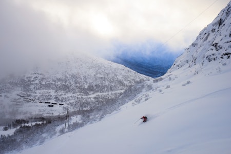 SESONGSTART: Slik så det ut da sesongen starta på Hovden i helga. Hilde Strædet gir de fleste grunn til å være misunnelig. Foto: Espen Karlsen SESONGSTART: Slik så det ut da sesongen starta på Hovden i helga. Hilde Strædet gir de fleste grunn til å være misunnelig. Foto: Espen Karlsen
