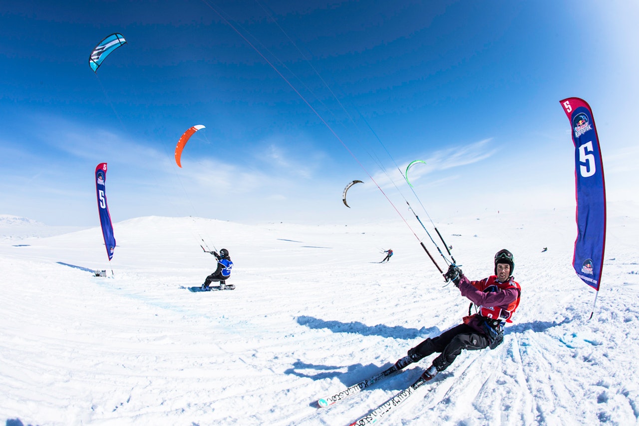 IKKE I MÅL: Bjørn Kaupang leverte en solid innsats, men kom ikke blant skikjørerne som kom i mål under RedBull Ragnarok på fredag. IKKE I MÅL: Bjørn Kaupang leverte en solid innsats, men kom ikke blant skikjørerne som kom i mål under RedBull Ragnarok på fredag.