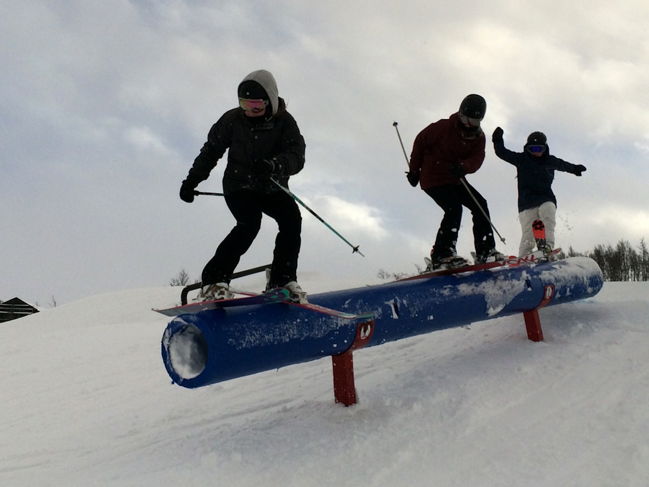TO SAMLINGER IGJEN: Hidden Skills´ terrengparksamlinger for jenter er ikke ferdige for sesongen. Ei samling gjenstår i Hemsedal, og ei på sommernsø på Folgefonna. Foto: Anne Jorunn Tysseland TO SAMLINGER IGJEN: Hidden Skills´ terrengparksamlinger for jenter er ikke ferdige for sesongen. Ei samling gjenstår i Hemsedal, og ei på sommernsø på Folgefonna. Foto: Anne Jorunn Tysseland