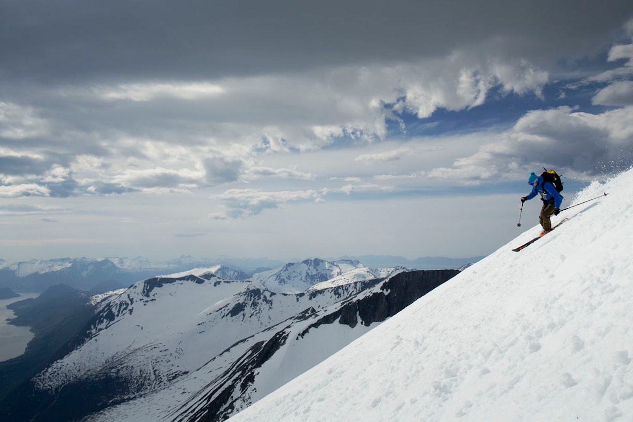 ROMSDALEN: Tre topper er inkludert i Hesteskotraversen, noe som betyr mange høydemeter og masse nedoverkjøring i vakre romsdalsomgivelser. Foto: Kristoffer Kippernes ROMSDALEN: Tre topper er inkludert i Hesteskotraversen, noe som betyr mange høydemeter og masse nedoverkjøring i vakre romsdalsomgivelser. Foto: Kristoffer Kippernes