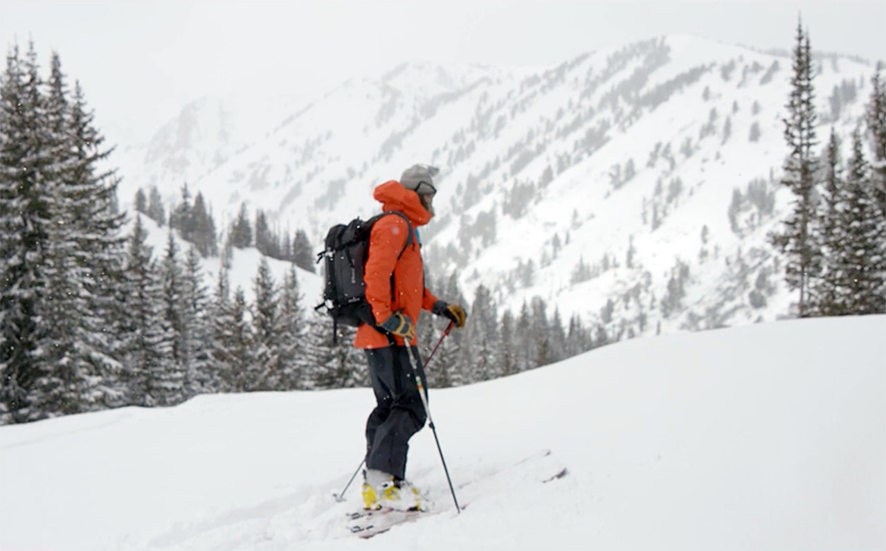 VÆRVARSLER: Bli med meterolog Drew Hardesty til fjells. Foto: Skjermdump VÆRVARSLER: Bli med meterolog Drew Hardesty til fjells. Foto: Skjermdump