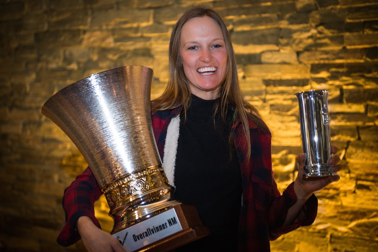 DRONNING: Dina Treland viste at hun kan mer enn rails og endte opp med både kongepokal og sammenlagtseier i NM. Foto: Peter Gløersen
