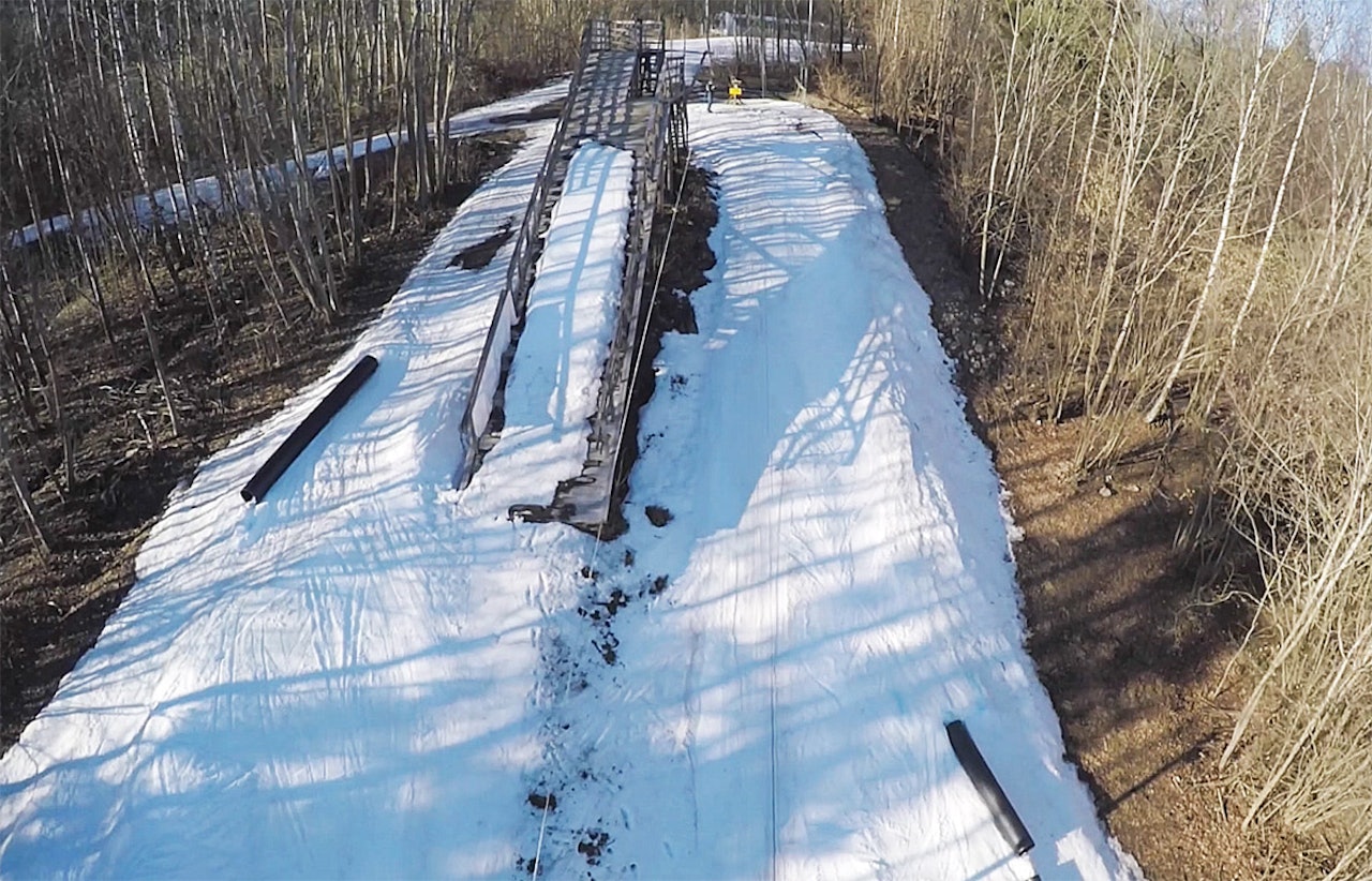 En gammel hoppbakken er blitt til park på Ullern i Oslo Foto: Skjerdump En gammel hoppbakken er blitt til park på Ullern i Oslo Foto: Skjerdump