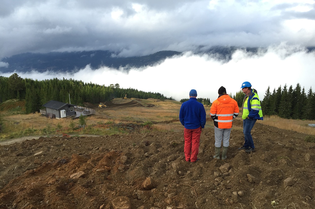 ARBEIDER: I sommer og høst har man arbeidet for fullt for å få parken klar til ungdoms-OL. Foto: Roger Hjelmstadstuen ARBEIDER: I sommer og høst har man arbeidet for fullt for å få parken klar til ungdoms-OL. Foto: Roger Hjelmstadstuen