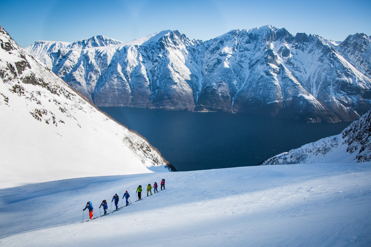 VAKKERT: Dette er bare en av turene på High Camp Sunnmøre. Foto: Håvard Myklebust VAKKERT: Dette er bare en av turene på High Camp Sunnmøre. Foto: Håvard Myklebust