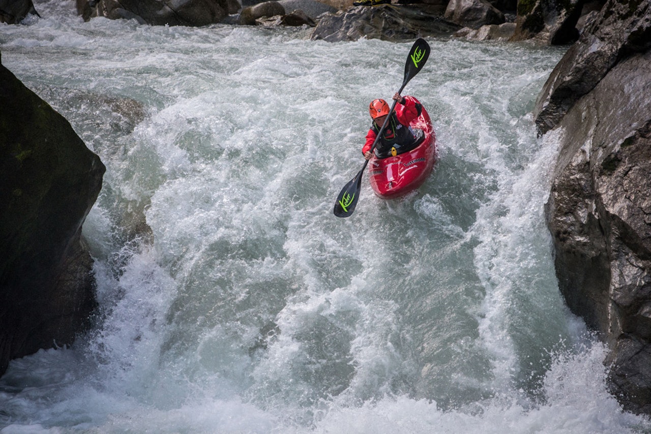 VERDENSMESTER: At Mariann Sæther er verdens beste brattpadler har vært en slags uoffisiell sannhet i mange år, men i dag vant hun VM i brattpadling, og dermed er det en sannhet svart på hvitt. Her fra kvalikrunet i elva Ötz i Østerrike. Foto: Adidas Sickline VERDENSMESTER: At Mariann Sæther er verdens beste brattpadler har vært en slags uoffisiell sannhet i mange år, men i dag vant hun VM i brattpadling, og dermed er det en sannhet svart på hvitt. Her fra kvalikrunet i elva Ötz i Østerrike. Foto: Adidas Sickline