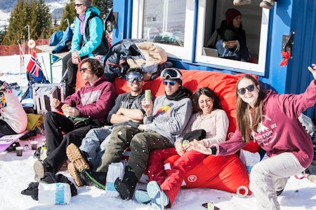 Snowboardforbundet lover glise-garanti om du melder deg opp som frivillig på NM. Foto: Daniel Tengs