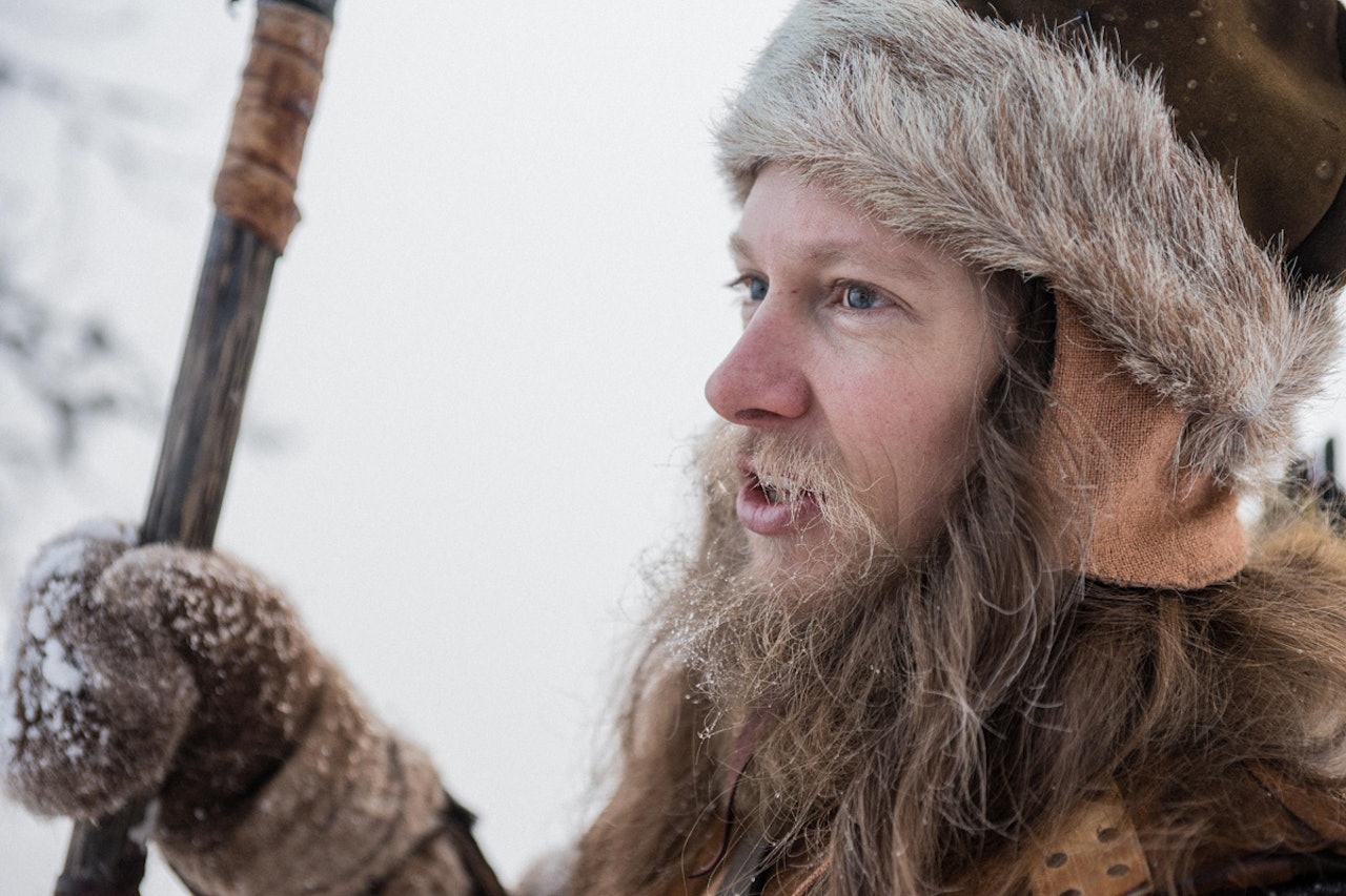 STUNTMANN: Åsmund Thorsen er en av stuntmennene når Nils Gaup og Paradox Film 3 lager filmen om Birkebeinerne. Foto: Bård Basberg STUNTMANN: Åsmund Thorsen er en av stuntmennene når Nils Gaup og Paradox Film 3 lager filmen om Birkebeinerne. Foto: Bård Basberg