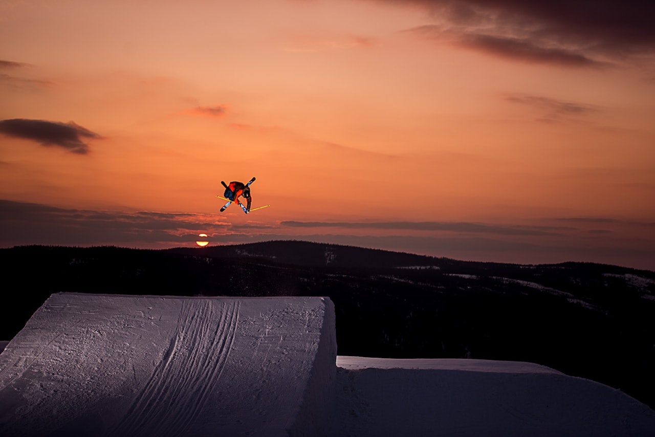 VELKOMMEN TIL MEGAPARK: I morgen blir du tatt i mot av blant andre Anders Backe. Han lover en fresh og funny park på Hafjell. Foto: Vegard Breie VELKOMMEN TIL MEGAPARK: I morgen blir du tatt i mot av blant andre Anders Backe. Han lover en fresh og funny park på Hafjell. Foto: Vegard Breie