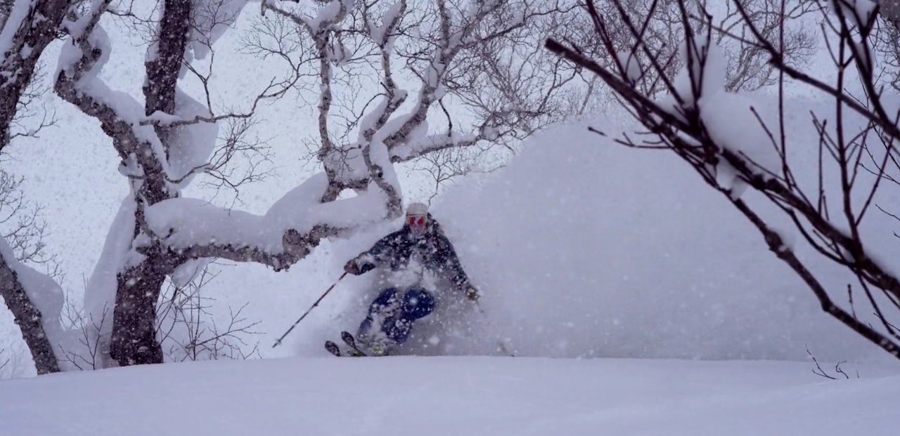 SNØ FRA ALLE KANTER: Da DPS-teamet besøkte Japan, kom snøen både ned fra himmelen og opp fra bakken. SNØ FRA ALLE KANTER: Da DPS-teamet besøkte Japan, kom snøen både ned fra himmelen og opp fra bakken.