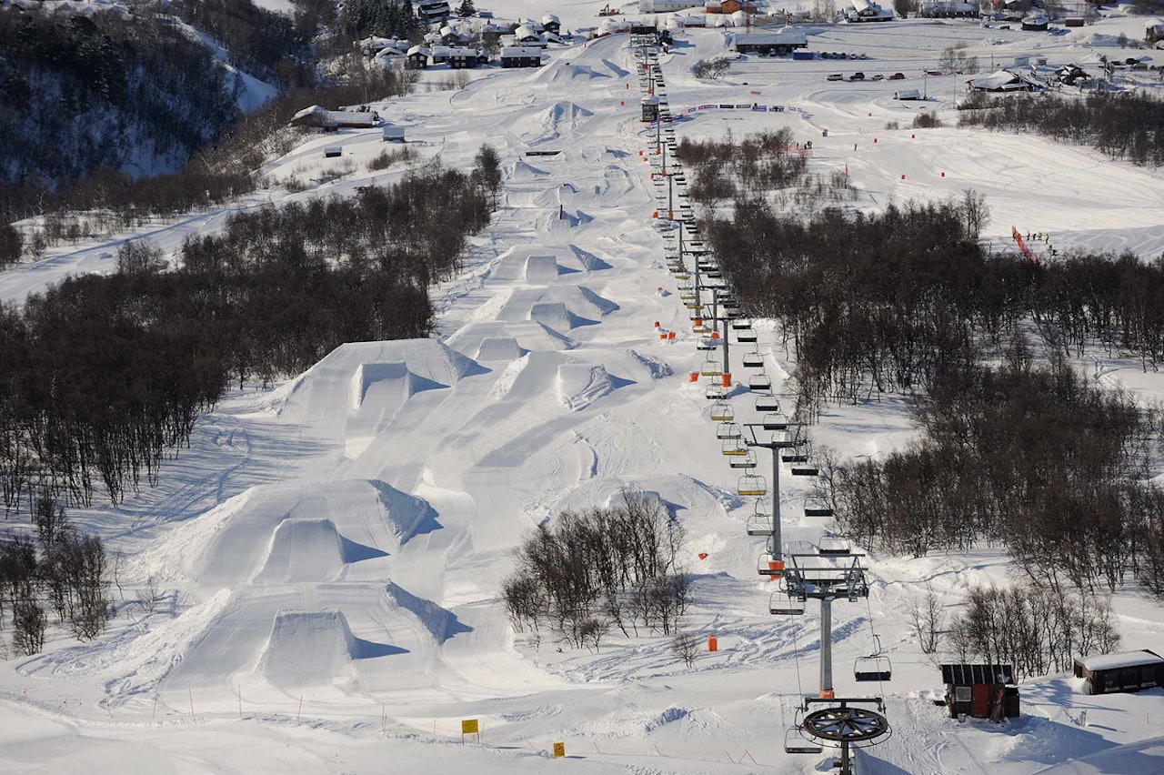 LANDETS BESTE PARK: Hver vår lages Norges beste terrengpark under MegaPark, som ble arrangert for første gang i 2005. I år går festivalen av stabelen på Hafjell fra 19. til 22. mars. Foto: Endre Løvaas LANDETS BESTE PARK: Hver vår lages Norges beste terrengpark under MegaPark, som ble arrangert for første gang i 2005. I år går festivalen av stabelen på Hafjell fra 19. til 22. mars. Foto: Endre Løvaas