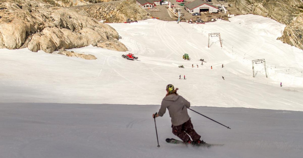 HØSTÅPENT: Det var strålende forhold på Folgefonnas siste åpningsdag- foreløpig. Foto: Jan P. Svendal HØSTÅPENT: Det var strålende forhold på Folgefonnas siste åpningsdag- foreløpig. Foto: Jan P. Svendal