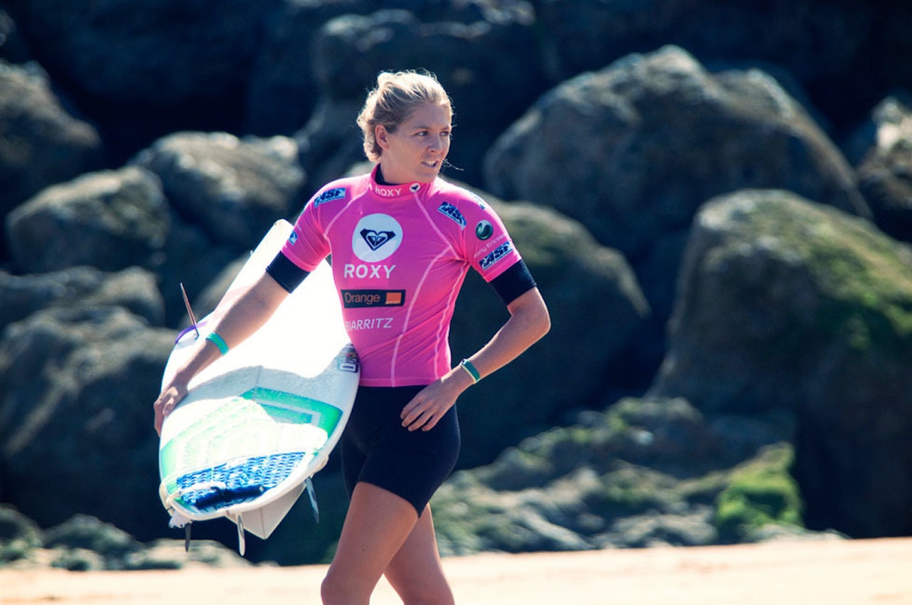 KONKURS: Surfegiganten Quiksilver (og Roxy) er konkurs i USA. Her med teamkjører Stephanie Gilmore.