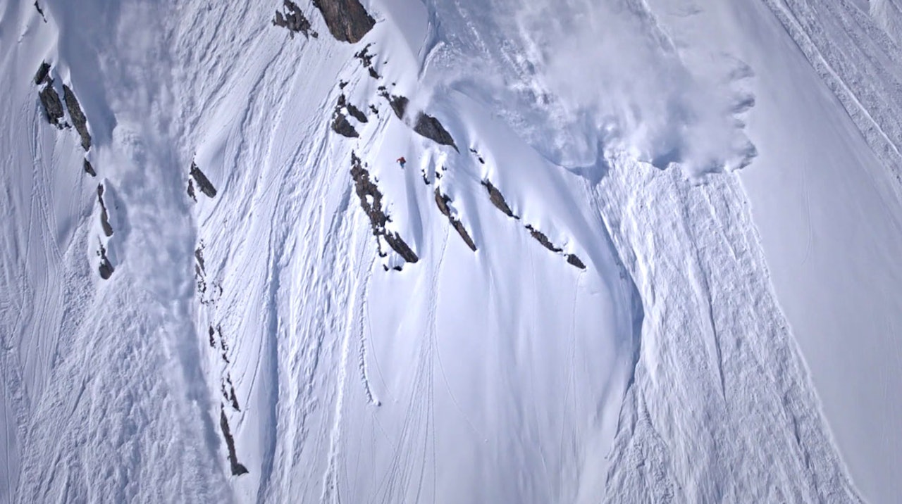 GÅR STORT: Svenske Wille Lindberg kjører Freeride World Tour, og vet å ta seg ned store fjellsider på spektakulært vis. GÅR STORT: Svenske Wille Lindberg kjører Freeride World Tour, og vet å ta seg ned store fjellsider på spektakulært vis.