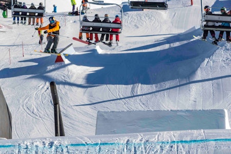 SUVEREN: Tiril Sjåstad Christiansen vant kvaliken med god margin, og sikra seg dermed et supert utgangspunkt for nattens finale. Foto: Christopher Frankum/ Nor Freeski SUVEREN: Tiril Sjåstad Christiansen vant kvaliken med god margin, og sikra seg dermed et supert utgangspunkt for nattens finale. Foto: Christopher Frankum/ Nor Freeski