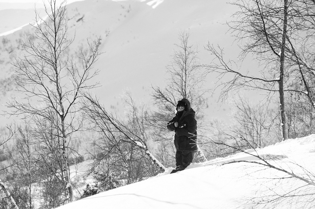 DOBBEL VINNER: Anki Grøthe vant både hovedprisen og publikumsprisen på Dark Days. Her har Sigurd Løvfall tatt bilde av henne på haugen der Sondre Loftsgarden gjorde hoppet sitt. Bilde: Sigrud Løvfall DOBBEL VINNER: Anki Grøthe vant både hovedprisen og publikumsprisen på Dark Days. Her har Sigurd Løvfall tatt bilde av henne på haugen der Sondre Loftsgarden gjorde hoppet sitt. Bilde: Sigrud Løvfall