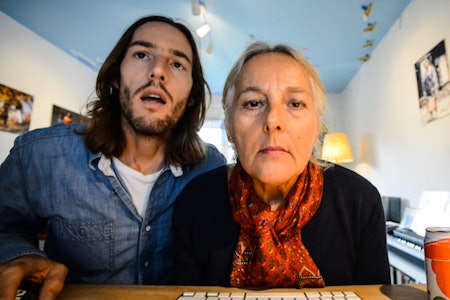 HVIS MOR SAMTYKKER: Alexander Lyngaas inviterer mor til å vurdere om teaserfilmen til helgens Tryvann Downhill Challenge legges ut på nett. 