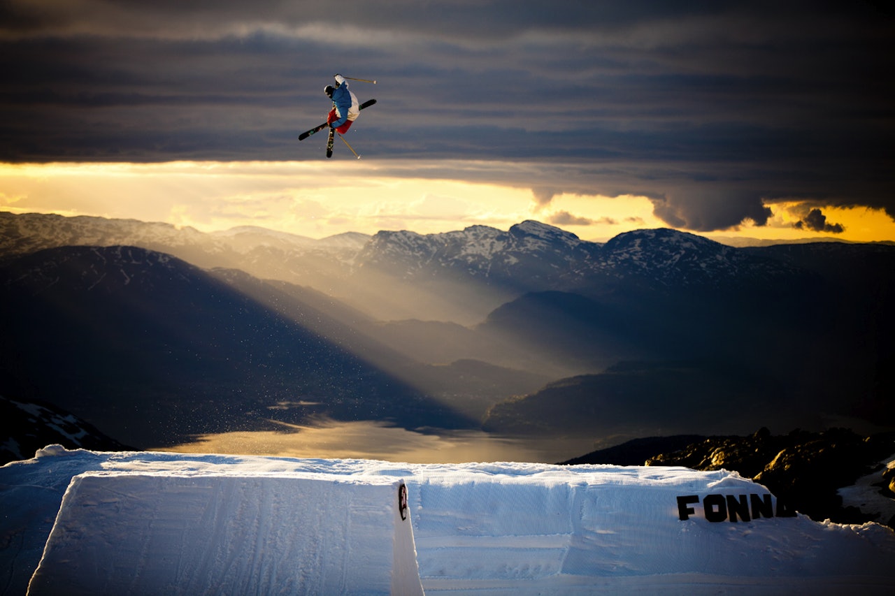 HVA SKJEDDE MED OLE MUSTAD? Han var kjent som en av de med den cleaneste stilen. Nå svetter han over økonomibøkene i Boston. Foto: Olav Stubberud HVA SKJEDDE MED OLE MUSTAD? Han var kjent som en av de med den cleaneste stilen. Nå svetter han over økonomibøkene i Boston. Foto: Olav Stubberud