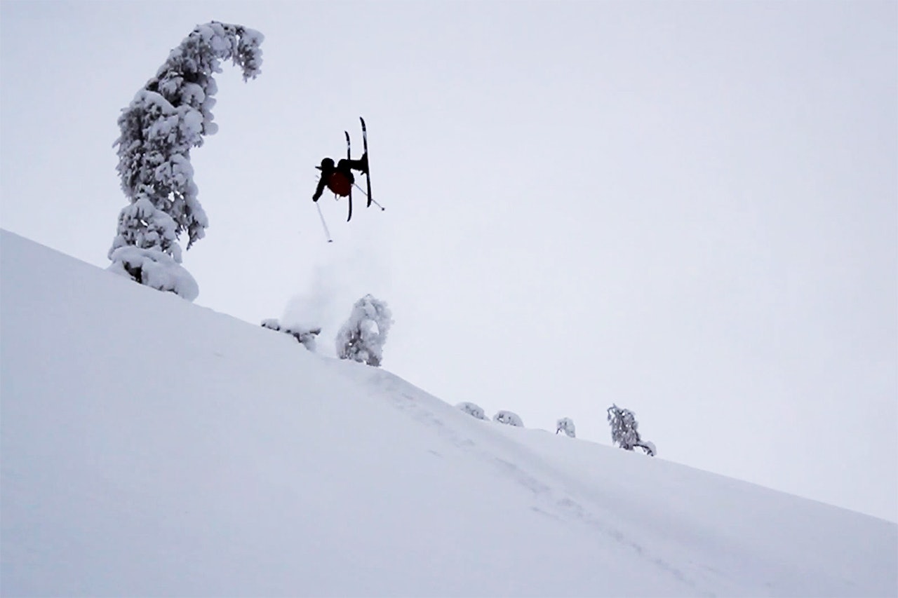 DUMPER: Det er pudderstemningen i Grungedal. Da er Svein Olav Lien fast inventar. Foto: Morten Bergene DUMPER: Det er pudderstemningen i Grungedal. Da er Svein Olav Lien fast inventar. Foto: Morten Bergene