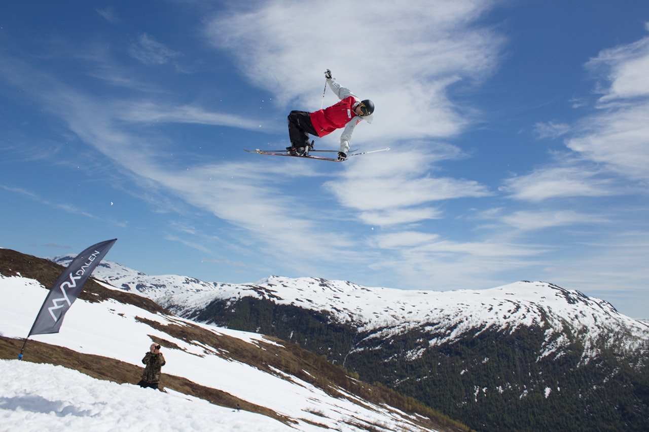 Det ble høyt nivå under Big Air-konkurransen på Veko i år. Her er kulekjører Vinjar Slåtten. Foto: Anders Holtet Det ble høyt nivå under Big Air-konkurransen på Veko i år. Her er kulekjører Vinjar Slåtten. Foto: Anders Holtet