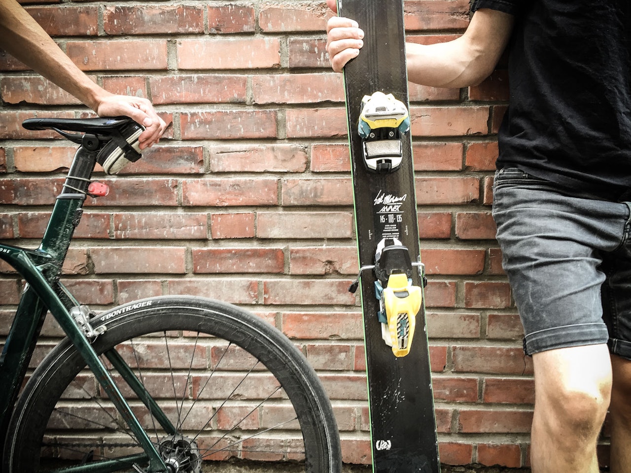 DUELL: Når syklisten møter skikjøreren er dety duket for en historisk duell. DUELL: Når syklisten møter skikjøreren er dety duket for en historisk duell.