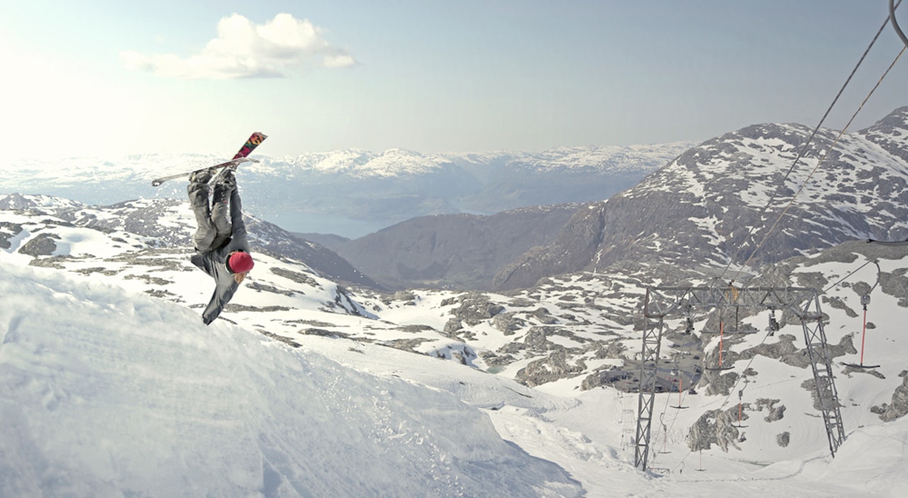 SKILEIK: Arrangørene lover «hopping, spretting og kreativ moro i leikent vestlandsterreng». Her eksemplifisert ved Åsmund Hårklau. Bilde: Thomas Bøthun/Open Klasse SKILEIK: Arrangørene lover «hopping, spretting og kreativ moro i leikent vestlandsterreng». Her eksemplifisert ved Åsmund Hårklau. Bilde: Thomas Bøthun/Open Klasse