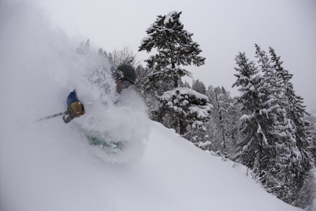 HJELP HENNING: Sjekk ut lista over anlegg Henning har kjørt ski og hjelp han med tips til nå #100anlegg. Kan du lokke med slike forhold som på Kvitfjell? Bilde: Hans Petter Hval