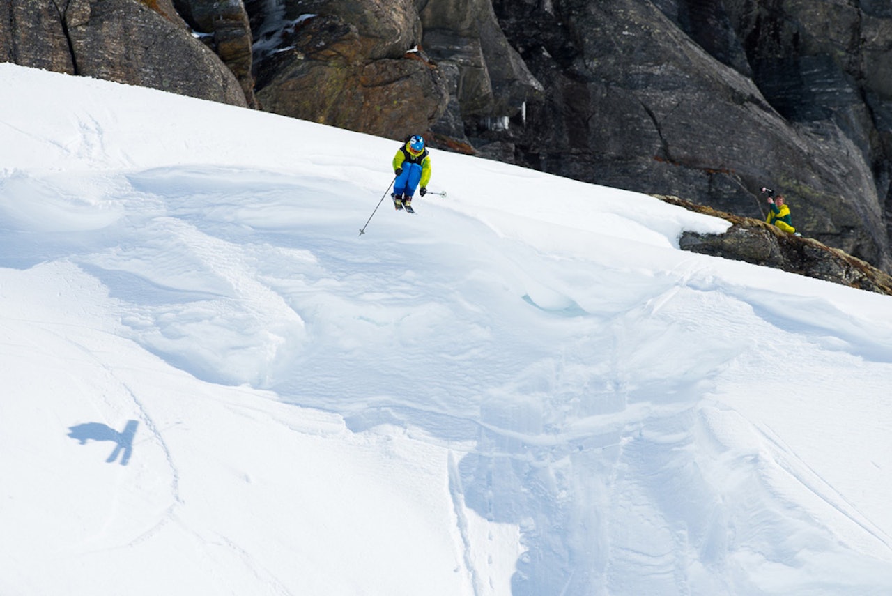 UHELDIGE ESPEN: Her går det slett ikke galt for Espen Sollien, men det gikk galt to sekunder senere. Foto: Sverre Hjørnevik UHELDIGE ESPEN: Her går det slett ikke galt for Espen Sollien, men det gikk galt to sekunder senere. Foto: Sverre Hjørnevik