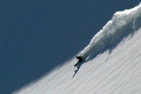STILIG: Fantastisk terreng og mildt sagt bra skiføre i Canada i denne episoden av Salomon Freeski TV.