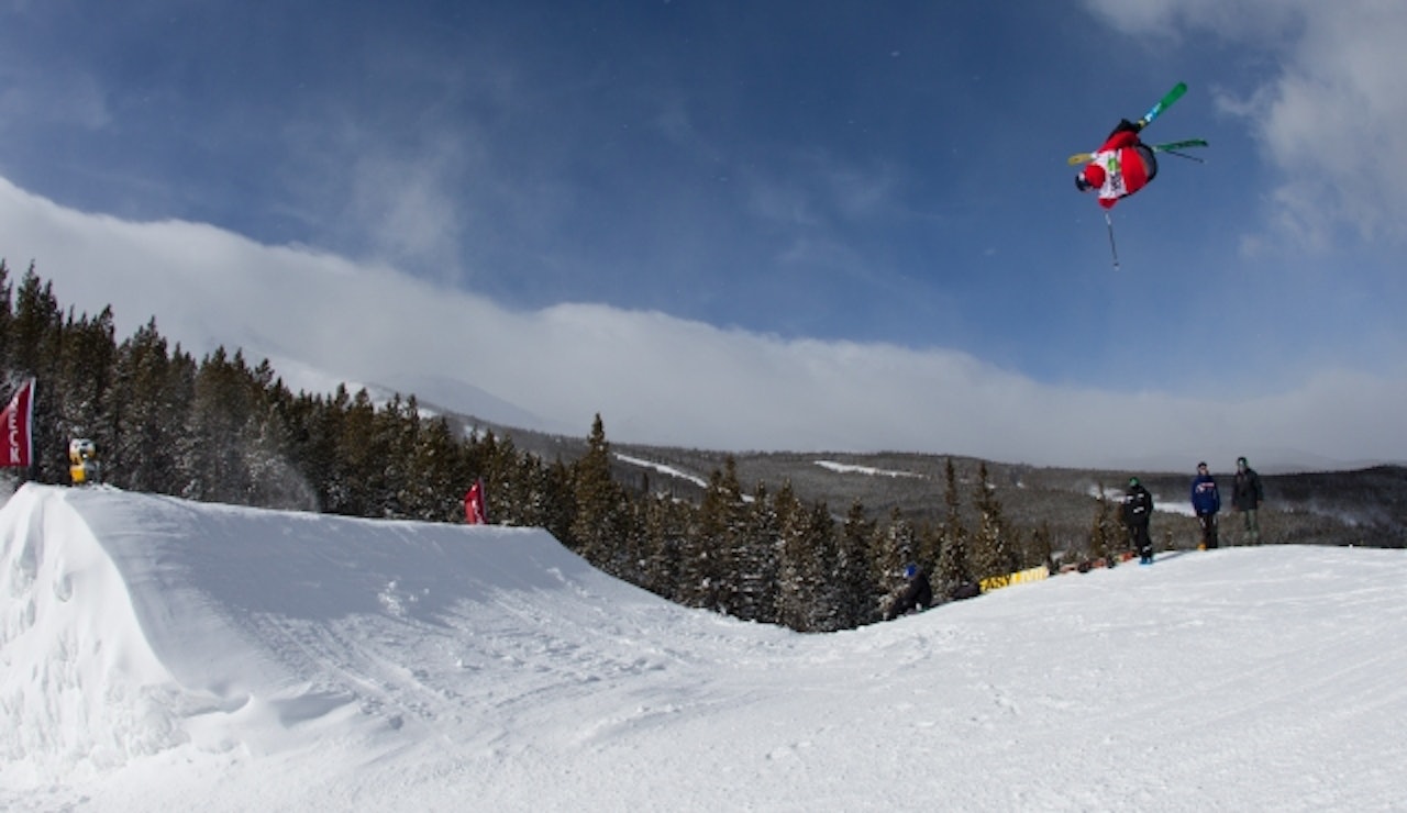 PÅ ANDRE: Nick Goepper kjørte knallbra i kvaliken, og ble nummer to. Foto: Dew Tour PÅ ANDRE: Nick Goepper kjørte knallbra i kvaliken, og ble nummer to. Foto: Dew Tour