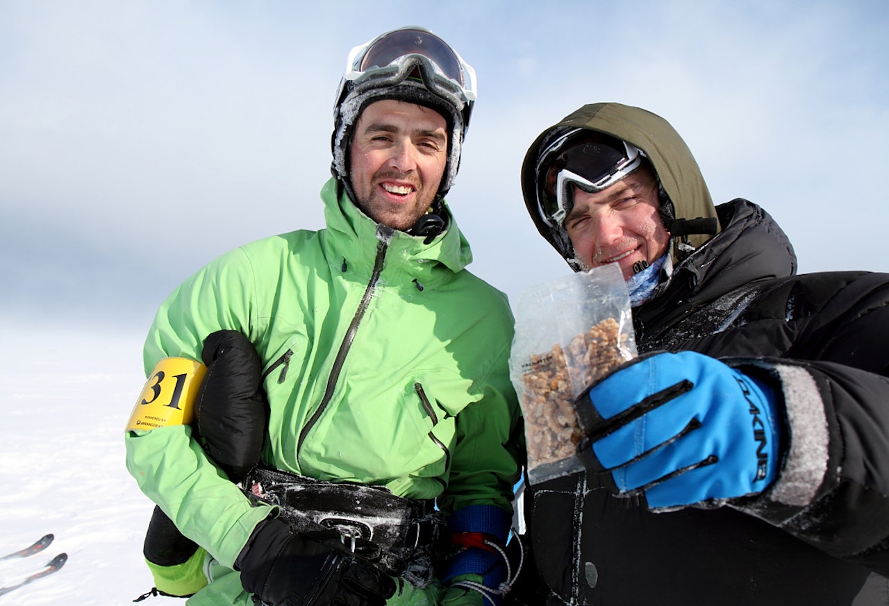 Bjørn Kaupang og Remi Meum viser seg som livsfarlige outsidere i verdens hardeste kiterace VAKE. Bilde: Ingerid Jordal Bjørn Kaupang og Remi Meum viser seg som livsfarlige outsidere i verdens hardeste kiterace VAKE. Bilde: Ingerid Jordal