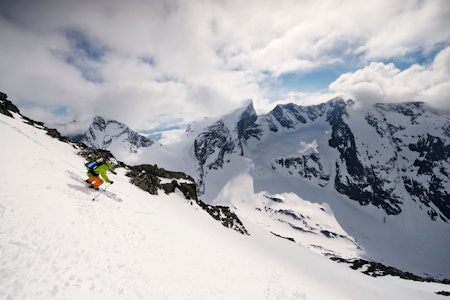 Her fra en krevende tur. Foto: Martin I. Dalen TOPPTRUSUKSESS: Årets High Camp på Turtagrø ble kanskje de beste noensinne. Her er en av de 600 deltagerne på vei ned fra Dyrhaugstind. Superklassikeren Store Ringstind i bakgrunnen. Foto: Martin Innerdal Dalen