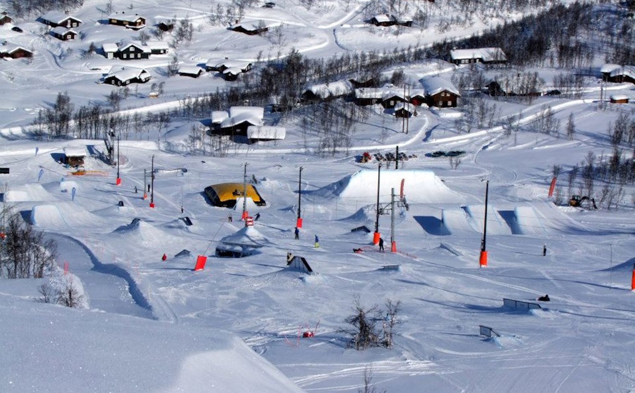 NORGES BESTE: Ville vi hatt åpenbare OL-favoritter denne vinteren uten terrengparken på Vierli? Er det riktig at parken finansieres 100% uten støtte fra det offentlige? Foto: Helge Jenssen NORGES BESTE: Ville vi hatt åpenbare OL-favoritter denne vinteren uten terrengparken på Vierli? Er det riktig at parken finansieres 100% uten støtte fra det offentlige? Foto: Helge Jenssen