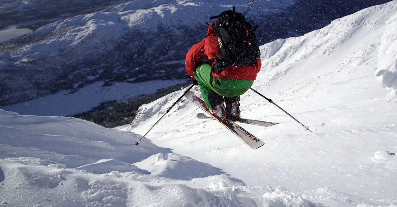 HUCK: ikke noe problem å ordne luft under skiene når forholdene er så bra som de var sist helg! Foto: Ole Marius Elvestad HUCK: ikke noe problem å ordne luft under skiene når forholdene er så bra som de var sist helg! Foto: Ole Marius Elvestad