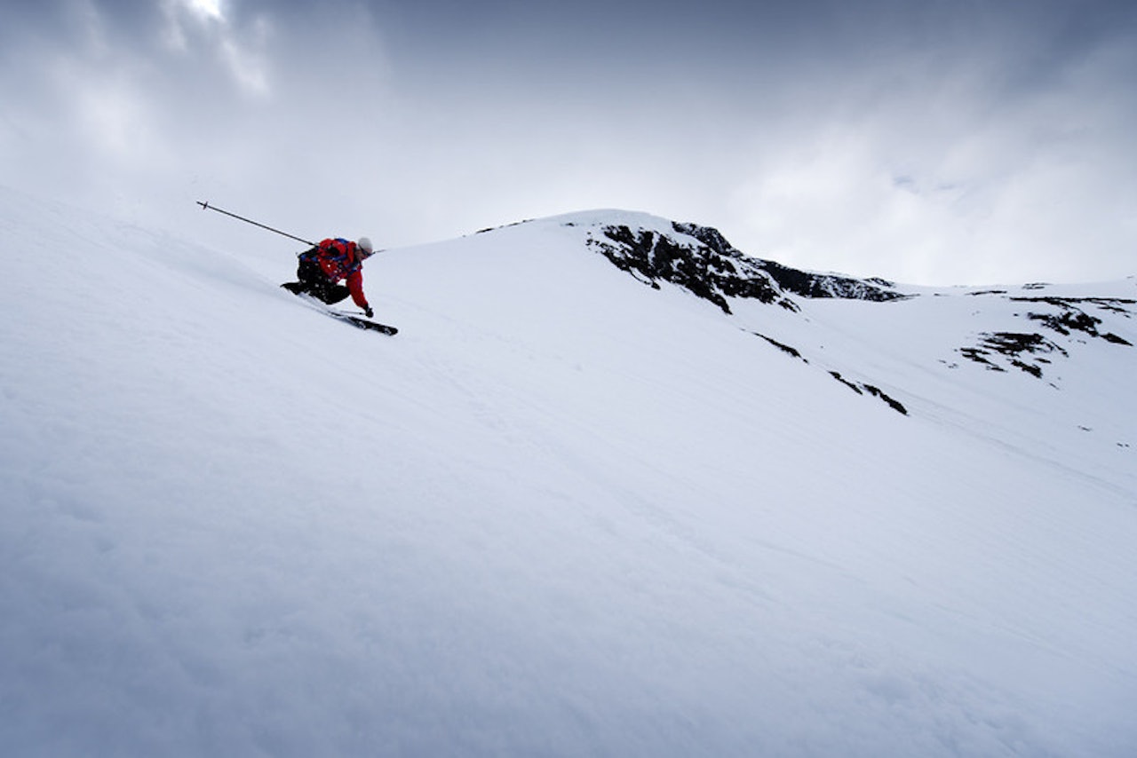 SLØSJ I VENTE: Nysnø og fine temperaturer har myka opp snøen i Hurrungane. Det ligger an til fine sløsjdager på Turtagrø i helga. Foto: Martin Innerdal Dalen SLØSJ I VENTE: Nysnø og fine temperaturer har myka opp snøen i Hurrungane. Det ligger an til fine sløsjdager på Turtagrø i helga. Foto: Martin Innerdal Dalen