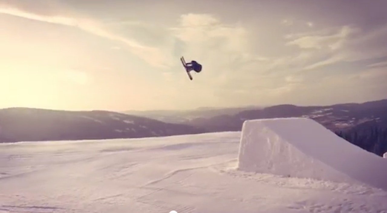 Nyt kjøringen til PK Hunder i denne herlige snutten fra Hafjellparken. Nyt kjøringen til PK Hunder i denne herlige snutten fra Hafjellparken.